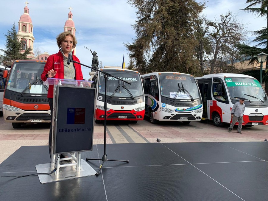 Ministra Hutt en Rancagua por programa #RenuevaTuMicro