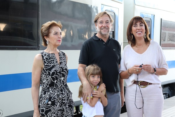 Autoridades para lanzamiento de trenes turísticos