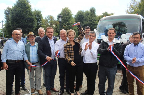 Ministra Hutt inauguró nuevo servicio de transporte rural en Santa Juana