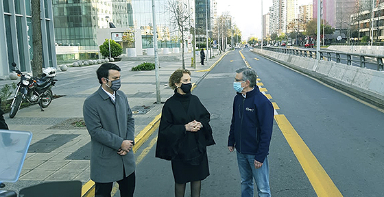 Iniciamos nueva pista sólo bus de Avenida Manquehue que reducirá tiempos de viaje en buses del transporte público