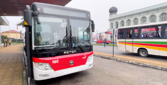 Junto a EFE anunciamos nuevo servicio ferroviario entre Temuco y Padre las Casas y llegada de primeros buses eléctricos a Aa Araucanía