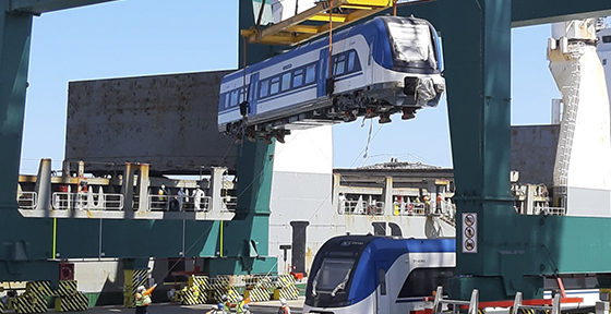 Desembarcan en San Antonio nuevos trenes para los servicios Nos y Rancagua-Estación Central